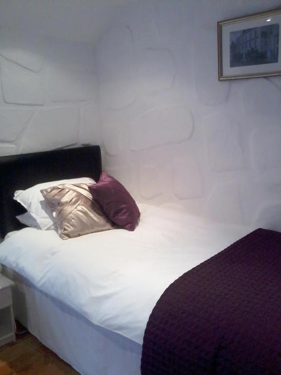 Finn Maccools Public House & Guest Inn Bushmills Esterno foto
